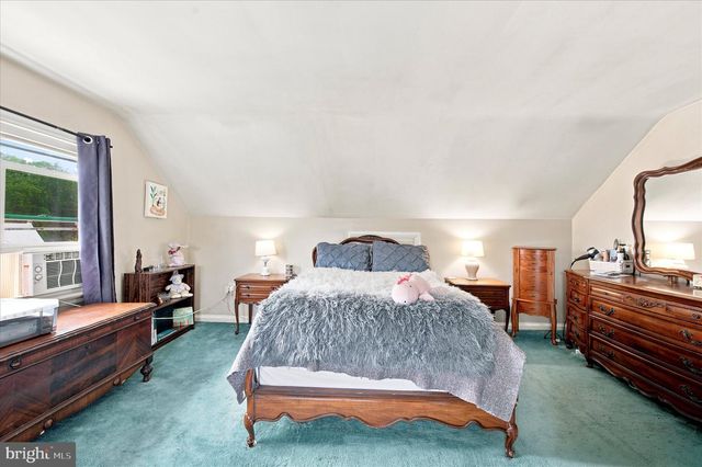 118 9TH AVE, Folsom, PA 19033