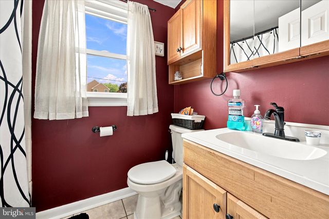 118 9TH AVE, Folsom, PA 19033