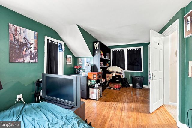 118 9TH AVE, Folsom, PA 19033