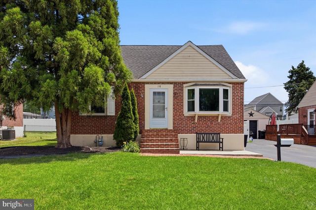118 9TH AVE, Folsom, PA 19033