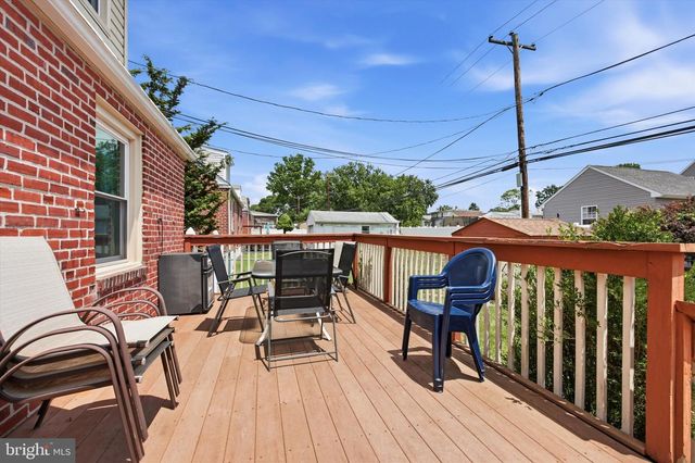 118 9TH AVE, Folsom, PA 19033
