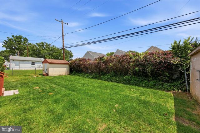 118 9TH AVE, Folsom, PA 19033