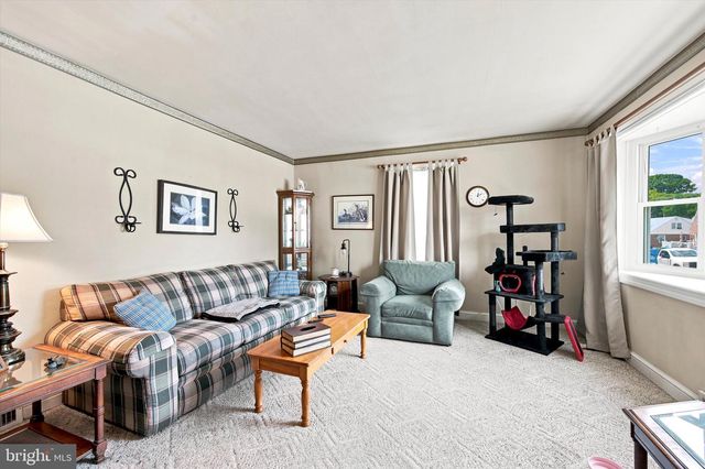 118 9TH AVE, Folsom, PA 19033