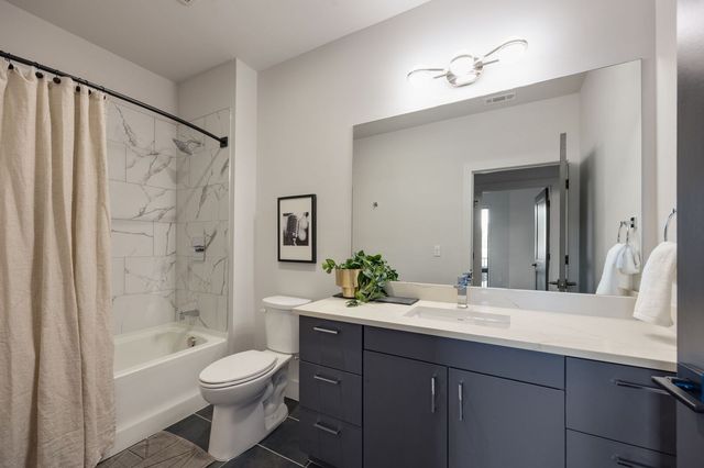 303 31st Ave N Apt 310, Nashville, TN 37203