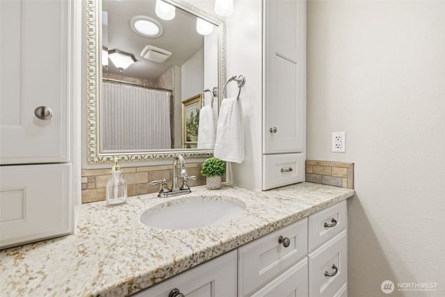 4411 183rd Avenue E, Lake Tapps, WA 98391