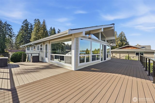 4411 183rd Avenue E, Lake Tapps, WA 98391