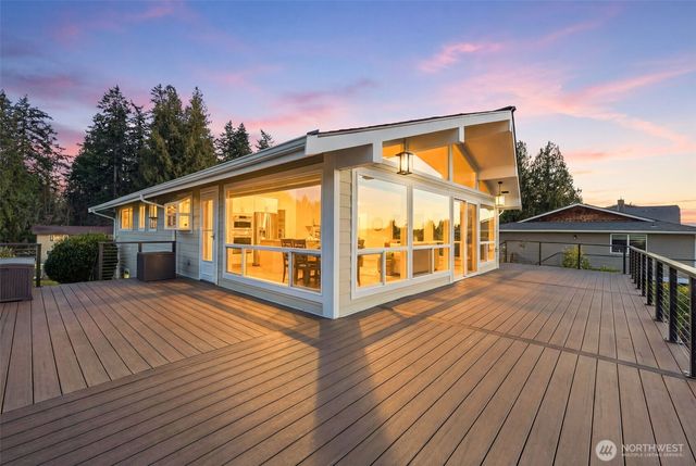 4411 183rd Avenue E, Lake Tapps, WA 98391