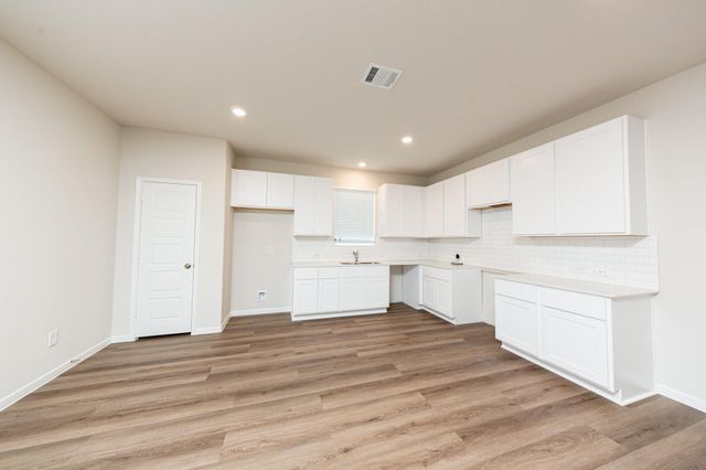 15615 Coneflower Hills Drive, Houston, TX 77090