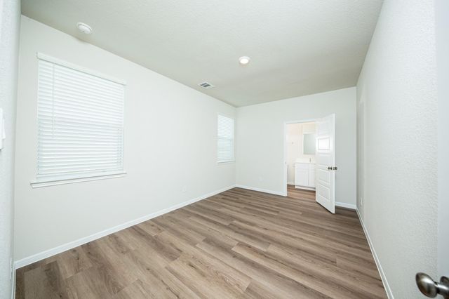 15615 Coneflower Hills Drive, Houston, TX 77090