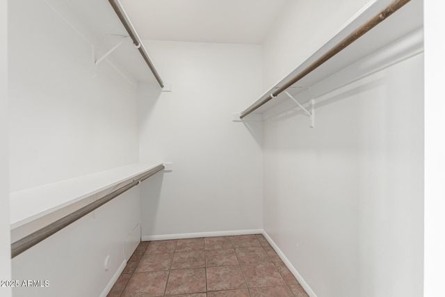 1010 E LOIS Lane, Phoenix, AZ 85020