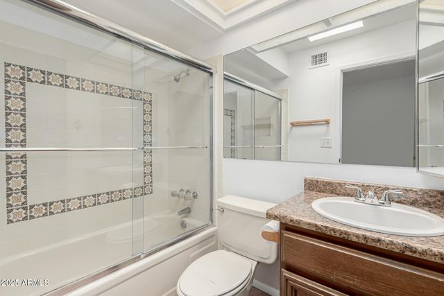 1010 E LOIS Lane, Phoenix, AZ 85020