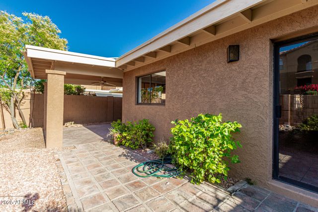 1010 E LOIS Lane, Phoenix, AZ 85020