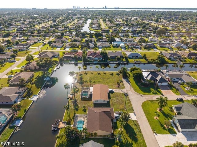 1939 SE 5th TER, Cape Coral, FL 33990