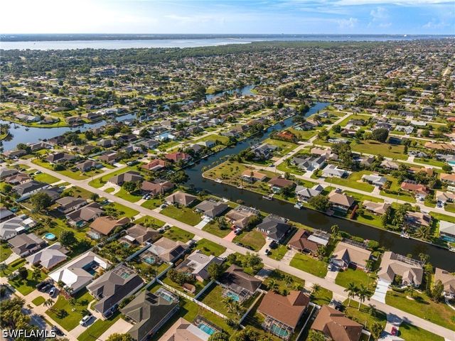 1939 SE 5th TER, Cape Coral, FL 33990