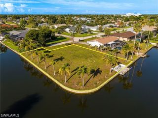 1939 SE 5th TER, Cape Coral, FL 33990