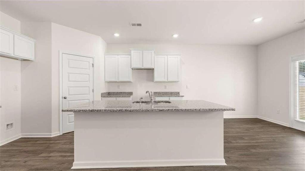 8573 Secretariat Drive, Lithonia, GA 30058