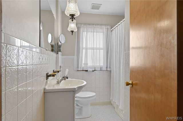 503 77th Street, Niagara Falls, NY 14304