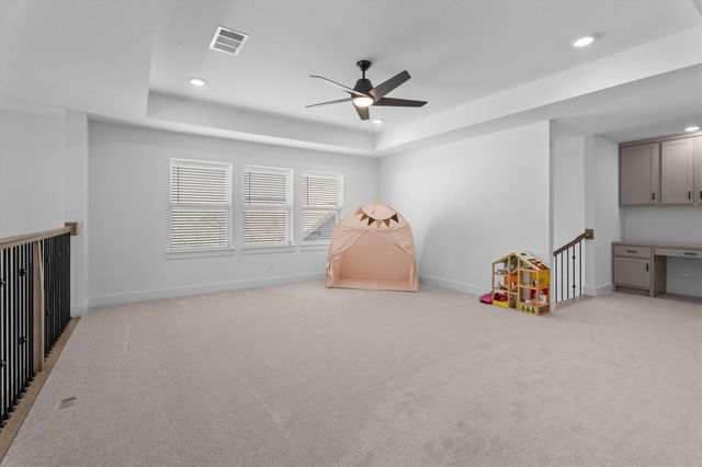 27866 Wooded Pond Drive, Spring, TX 77386