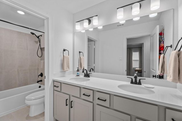 27866 Wooded Pond Drive, Spring, TX 77386