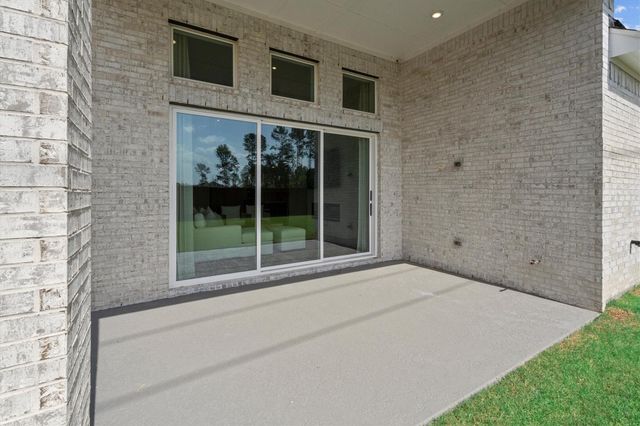 27866 Wooded Pond Drive, Spring, TX 77386