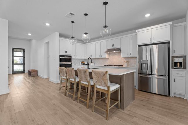 27866 Wooded Pond Drive, Spring, TX 77386