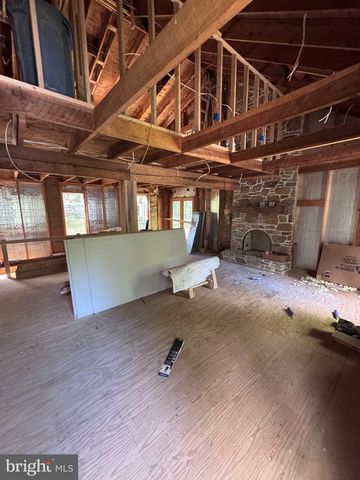 142 ECKMAN RD, Lancaster, PA 17602