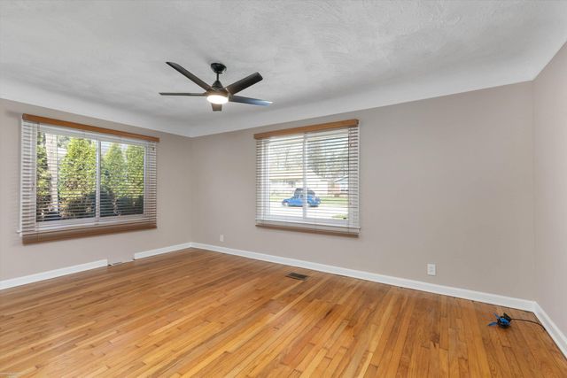 4492 Marr Avenue, Warren, MI 48091