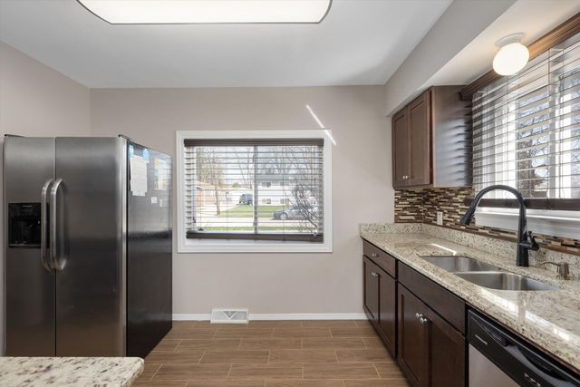 4492 Marr Avenue, Warren, MI 48091