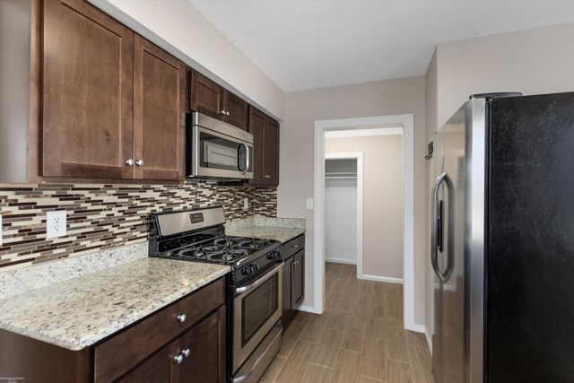 4492 Marr Avenue, Warren, MI 48091