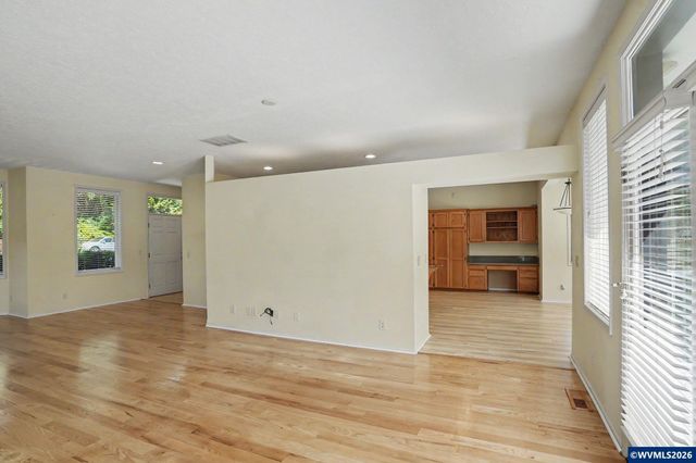 4734 Bradford Lp SE, Salem, OR 97302