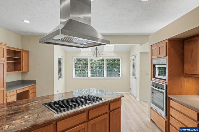 4734 Bradford Lp SE, Salem, OR 97302