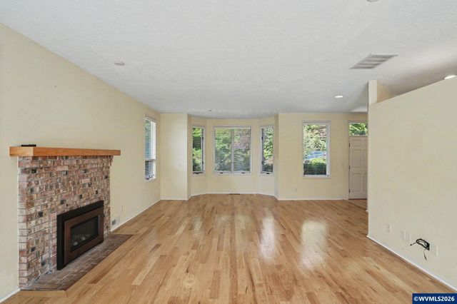 4734 Bradford Lp SE, Salem, OR 97302