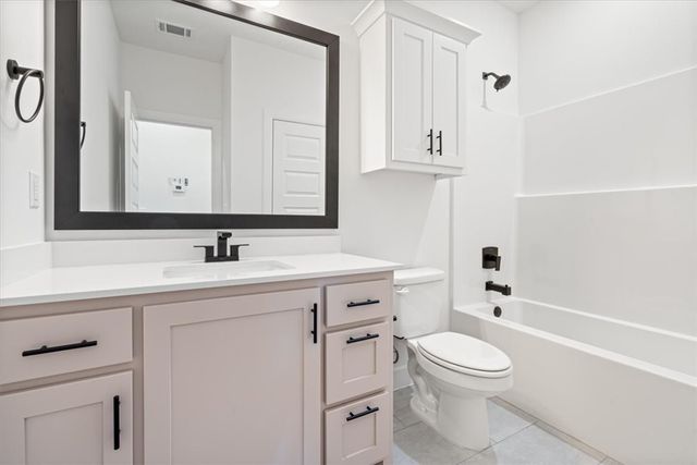 7000 SW High Meadow Boulevard, Bentonville, AR 72713