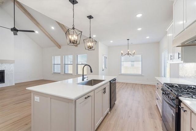 7000 SW High Meadow Boulevard, Bentonville, AR 72713