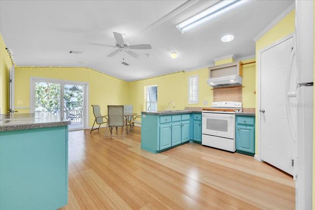 8320 RIVERSIDE DRIVE 101, Punta Gorda, FL 33982