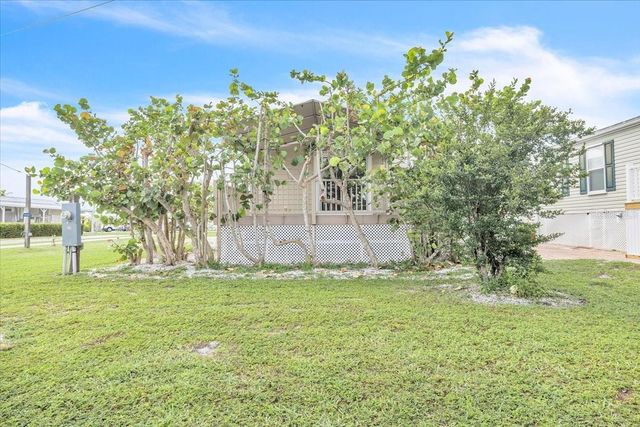 8320 RIVERSIDE DRIVE 101, Punta Gorda, FL 33982