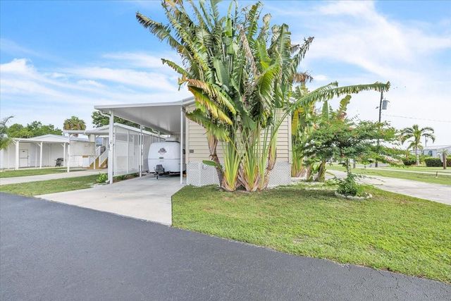 8320 RIVERSIDE DRIVE 101, Punta Gorda, FL 33982