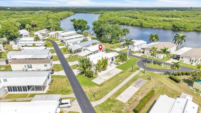 8320 RIVERSIDE DRIVE 101, Punta Gorda, FL 33982
