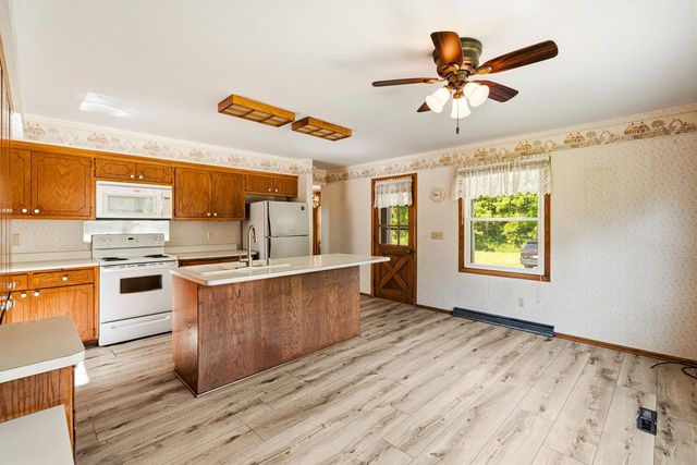 19272 W Coffee ROAD, New Berlin, WI 53146