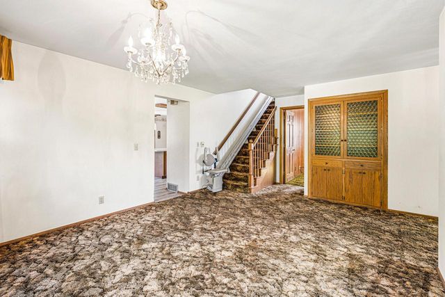 19272 W Coffee ROAD, New Berlin, WI 53146