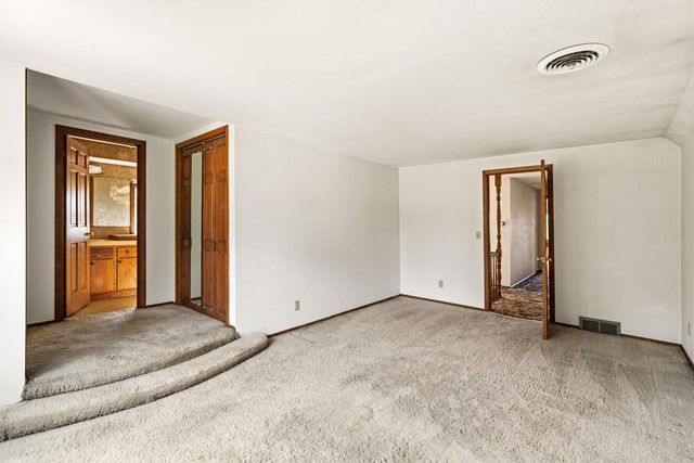 19272 W Coffee ROAD, New Berlin, WI 53146