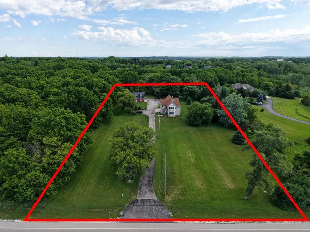 19272 W Coffee ROAD, New Berlin, WI 53146