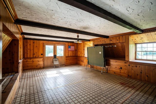 19272 W Coffee ROAD, New Berlin, WI 53146