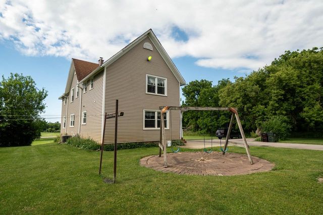 19272 W Coffee ROAD, New Berlin, WI 53146