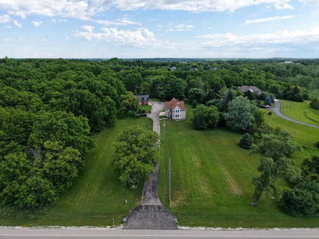 19272 W Coffee ROAD, New Berlin, WI 53146