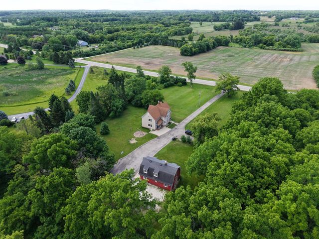 19272 W Coffee ROAD, New Berlin, WI 53146