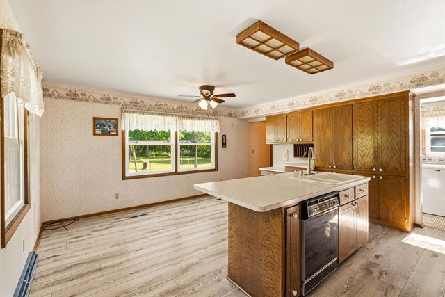 19272 W Coffee ROAD, New Berlin, WI 53146