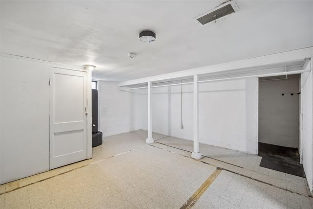 5816 Snyder Avenue, Des Moines, IA 50322