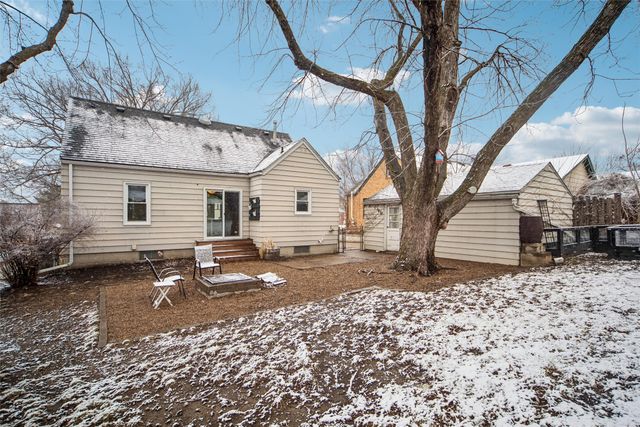 5816 Snyder Avenue, Des Moines, IA 50322