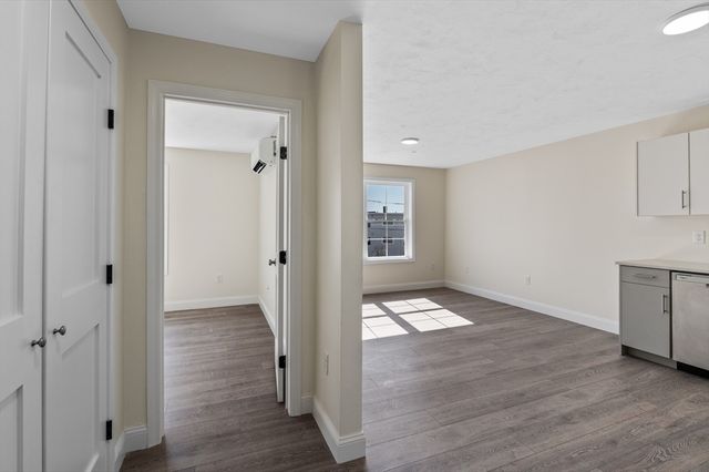 472 Essex Street 102, Lynn, MA 01902